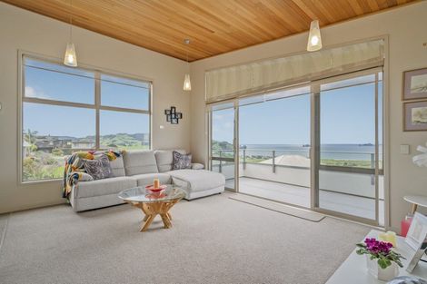 Photo of property in 159 Centennial Drive, Whitianga, 3510