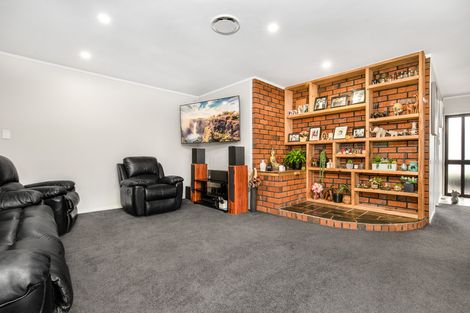 Photo of property in 45 Lakeside Drive, Pahurehure, Papakura, 2113