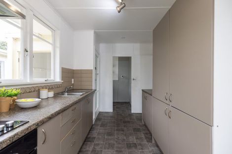 Photo of property in 17 Riwai Street, Paraparaumu, 5032