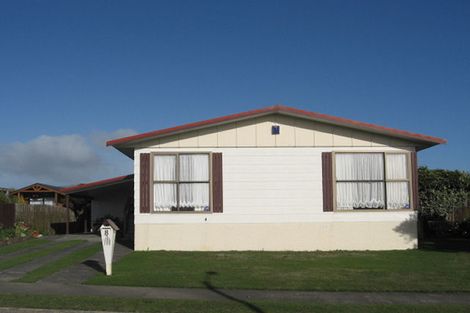 Photo of property in 8 Morning View, Titahi Bay, Porirua, 5022