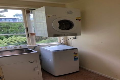 Photo of property in 160 Newlands Road, Newlands, Wellington, 6037