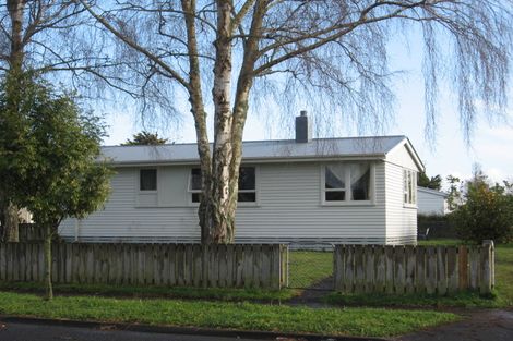 Photo of property in 5 Coleridge Drive, Enderley, Hamilton, 3214