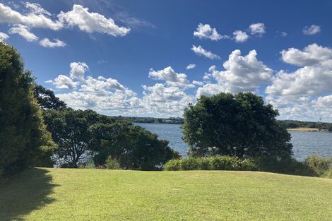 Photo of property in 2 The Promenade, Takapuna, Auckland, 0622