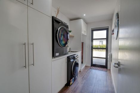 Photo of property in 1 Woodley Place, Glenorchy, 9372