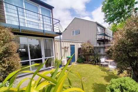 Photo of property in 2/27 Packe Street, Edgeware, Christchurch, 8013