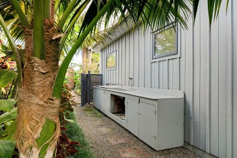 Photo of property in 13 Harbour View Road, Point Wells, Warkworth, 0986