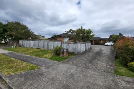 Photo of property in 19 Ballymore Drive, Pinehill, Auckland, 0632