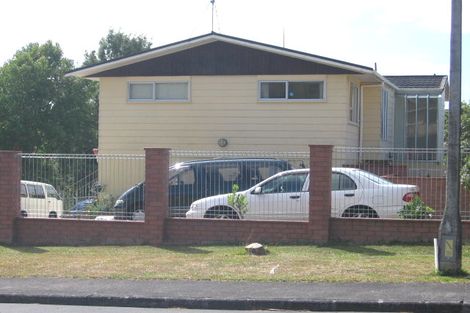Photo of property in 4 Classic Grove, Bayview, Auckland, 0629