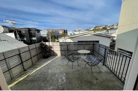 Photo of property in 9 Douglas Street, Mount Cook, Wellington, 6021