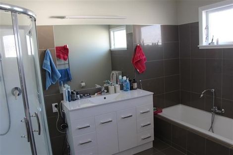 Photo of property in 4 Stamford Grove, Avalon, Lower Hutt, 5011