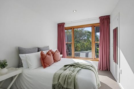 Photo of property in 3 Belleview Terrace, Mount Pleasant, Christchurch, 8081