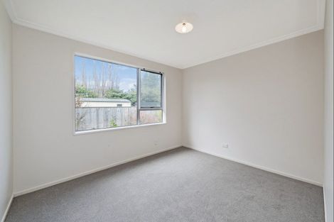 Photo of property in 40 High Street, Hawarden, 7385