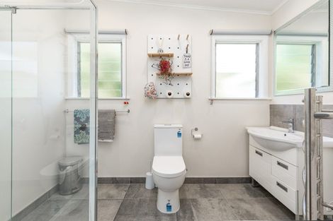 Photo of property in 15 Mccormicks Road, Whatamango Bay, Picton, 7281