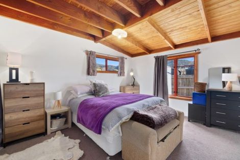 Photo of property in 47 Lagoon Avenue, Albert Town, Wanaka, 9305