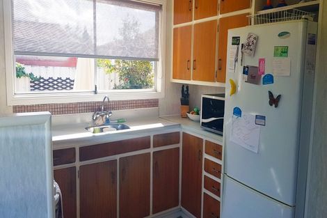 Photo of property in 2/11 Dowling Place, Pakuranga, Auckland, 2010