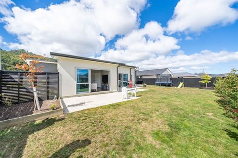 Photo of property in 15 Hopkirk Avenue, Wallaceville, Upper Hutt, 5018