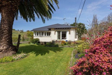 Photo of property in 36 Riverdale Road, Dannevirke, 4930