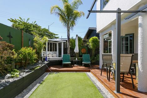 Photo of property in 1/40 Shepherd Road, Waipahihi, Taupo, 3330