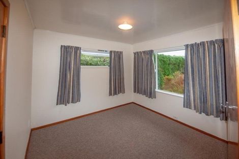 Photo of property in 23 Oswald Crescent, Paparangi, Wellington, 6037