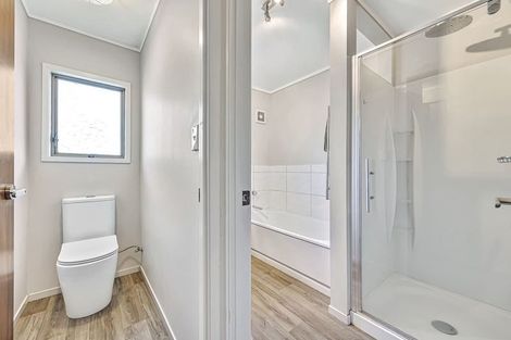 Photo of property in 1/20 Castor Bay Road, Castor Bay, Auckland, 0620