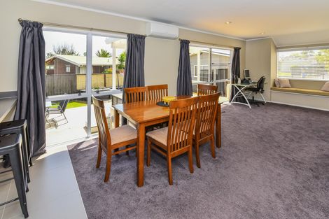 Photo of property in 148 Carnoustie Drive, Wattle Downs, Auckland, 2103