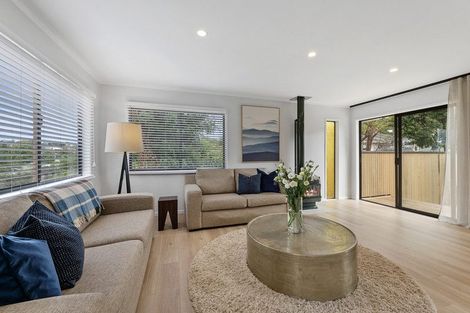 Photo of property in 8 Oldham Place, Browns Bay, Auckland, 0630