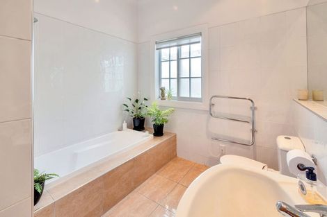 Photo of property in 201a Jervois Road, Herne Bay, Auckland, 1011