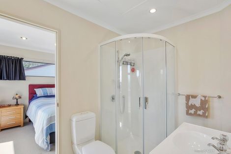 Photo of property in 96a Montgomery Avenue, Karori, Wellington, 6012