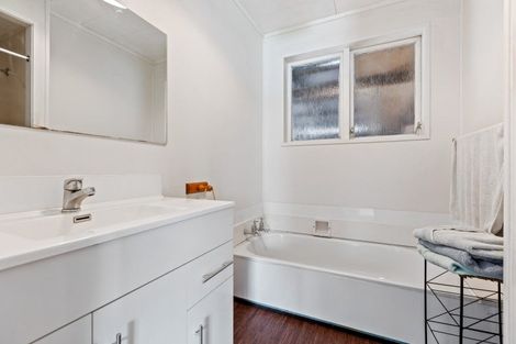 Photo of property in 25 Konini Street, Inglewood, 4330