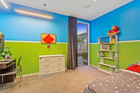 Photo of property in 1 Te Waihora Street, Pegasus, 7612