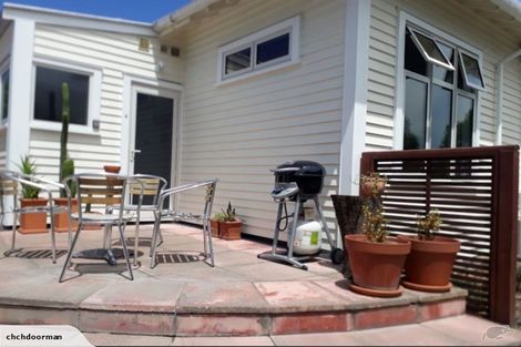 Photo of property in 4 Cleveland Street, Edgeware, Christchurch, 8013