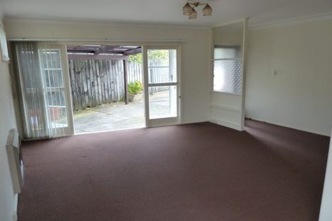Photo of property in 2/25 Nutsey Avenue, Northcote, Auckland, 0627