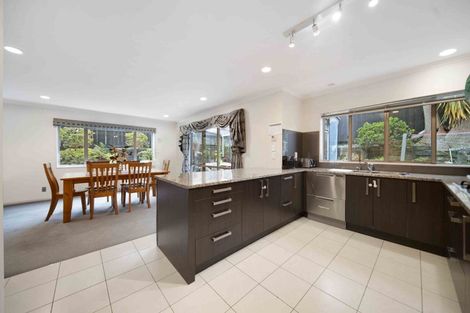 Photo of property in 9 Seresin Crescent, Flat Bush, Auckland, 2016