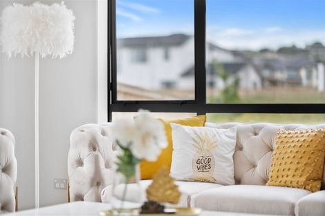 Photo of property in 96 Ksenia Drive, Flat Bush, Auckland, 2019