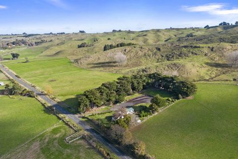 Photo of property in 251 Apiti Road, Kimbolton, Feilding, 4777