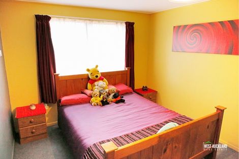 Photo of property in 623a Swanson Road, Swanson, Auckland, 0612