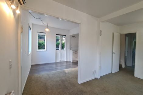 Photo of property in 11 Shortland Place, Havelock North, 4130