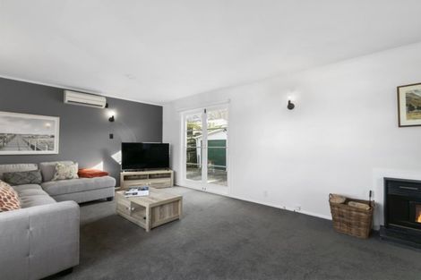 Photo of property in 19 Cherry Blossom Grove, Maungaraki, Lower Hutt, 5010