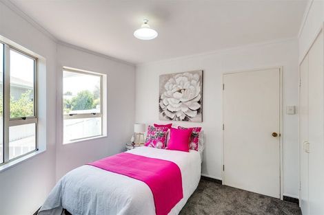 Photo of property in 3 Cambridge Terrace, Taradale, Napier, 4112