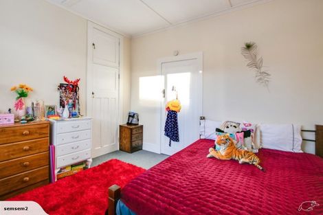 Photo of property in 28 Bowling Road, Greenmeadows, Napier, 4112