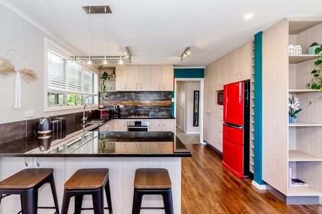 Photo of property in 1 Anikia Court, Paraparaumu, 5032