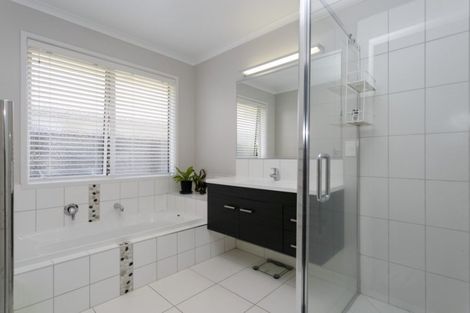 Photo of property in 119 Victory Drive, Wharewaka, Taupo, 3330