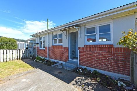 Photo of property in 2 Bush Grove, Trentham, Upper Hutt, 5018
