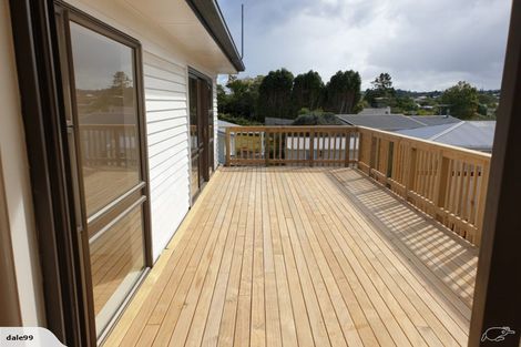 Photo of property in 21 Linwood Avenue, Forrest Hill, Auckland, 0620