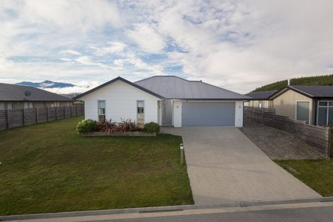 Photo of property in 7 Sunnyside Lane, Wanaka, 9305