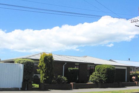 Photo of property in 2 Kilburn Street, Bishopdale, Christchurch, 8053