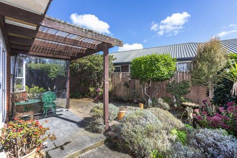 Photo of property in 5 Westgrove Avenue, Avonhead, Christchurch, 8042