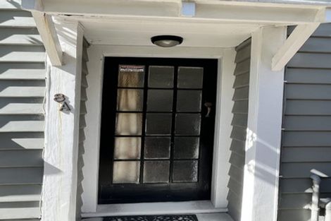 Photo of property in 8 Caprera Street, Melrose, Wellington, 6023