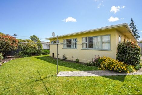 Photo of property in 2/7 Lichfield Street, Stoke, Nelson, 7011