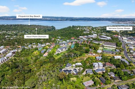 Photo of property in 5 Verran Road, Birkenhead, Auckland, 0626